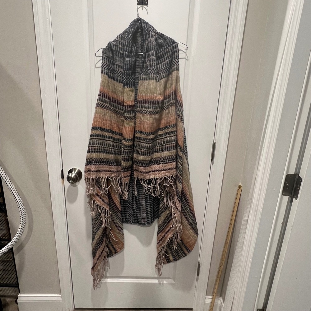 Mudd Womens Vest Geometric Tribal Fringe Black‎ One Size